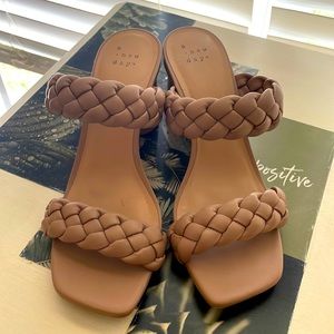 Women’s Basil Heels - A new day